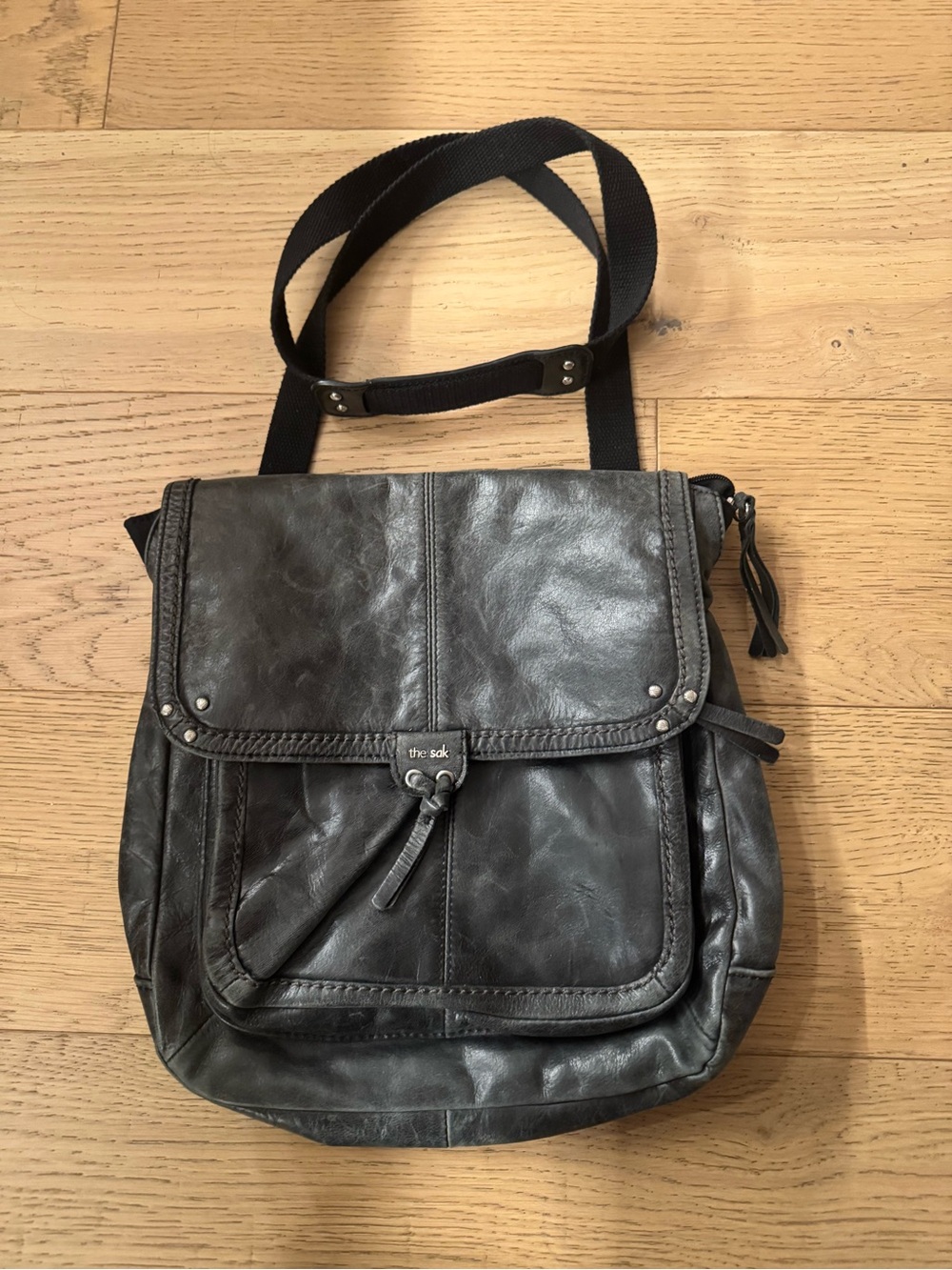 The Sak Ventura 100% Leather Convertible Backpack Crossbody Washed Black color